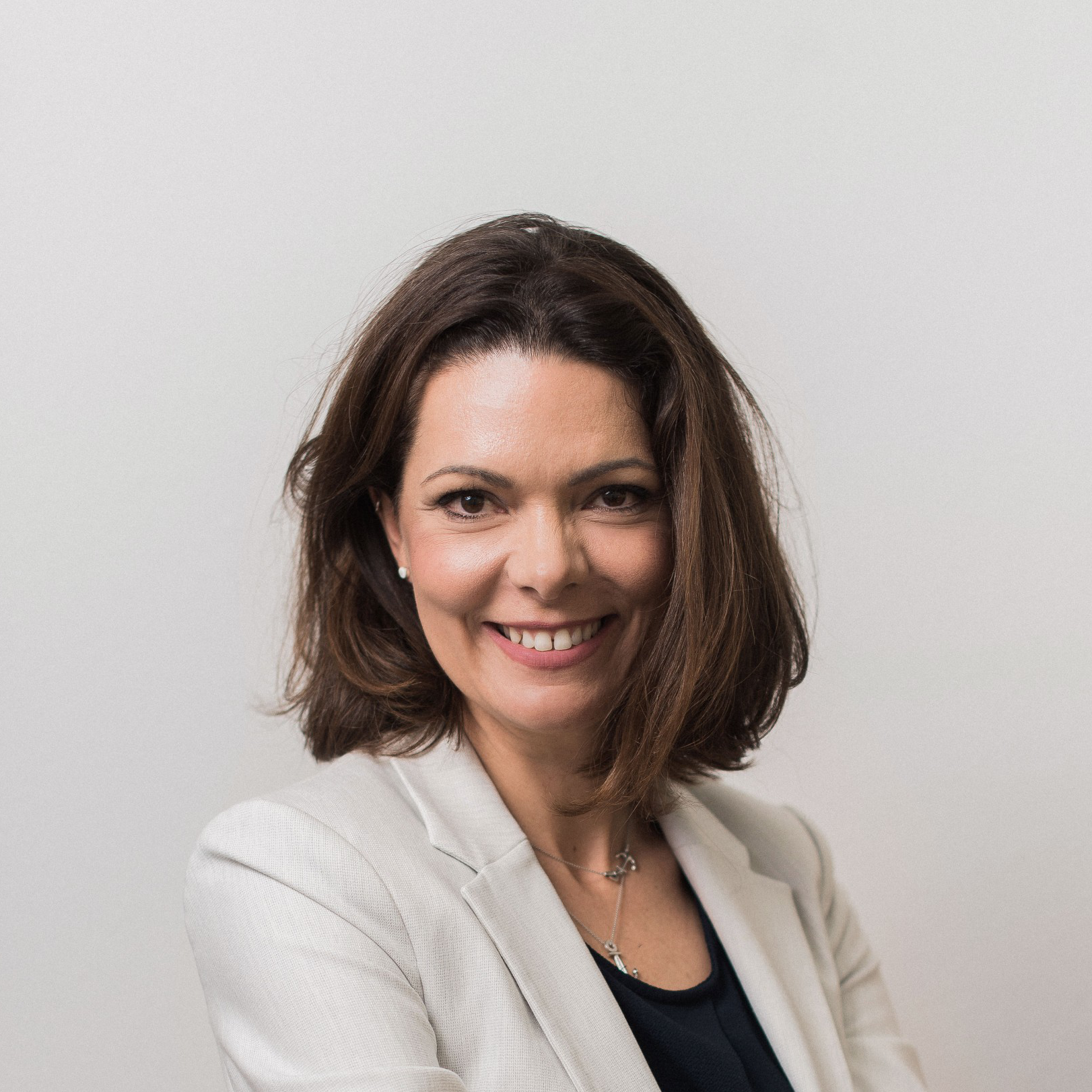 dr Zsanett Tárnok